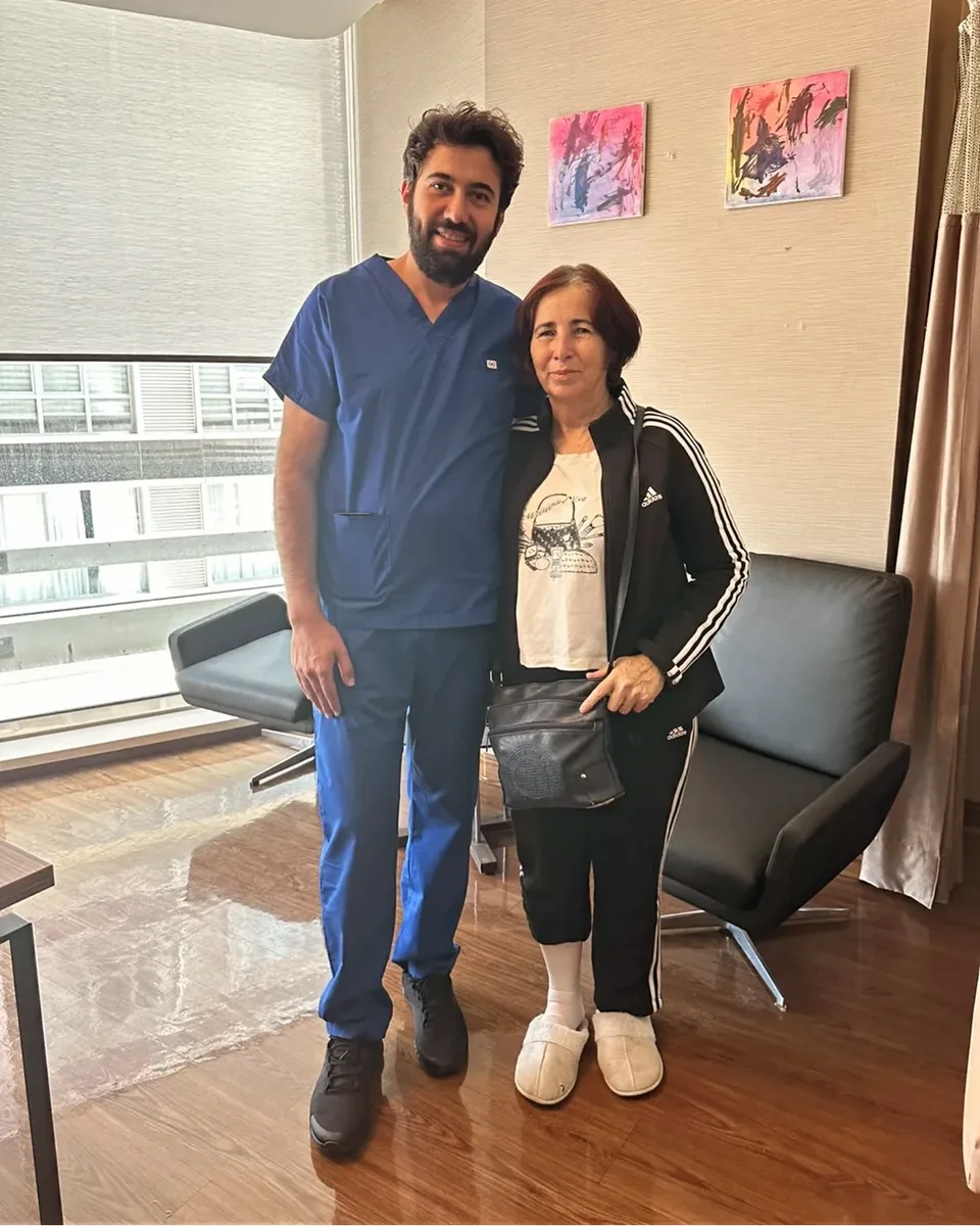 Hasta yakını — İngiltere — Op. Dr. Yücel Polat